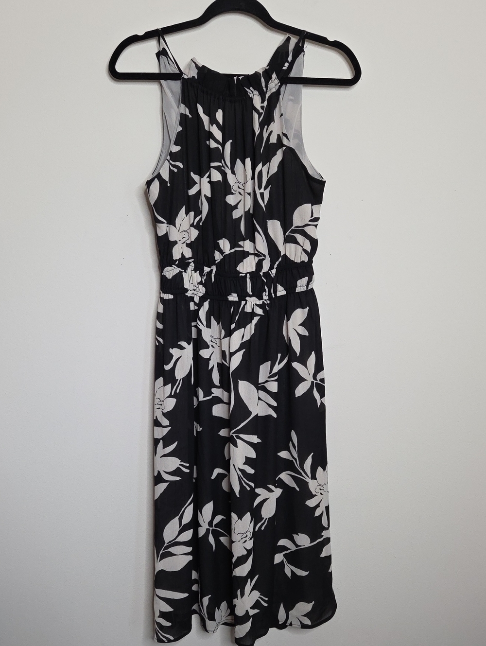 Opehlia Roe Black and White Floral Midi Dress with Elastic Waist